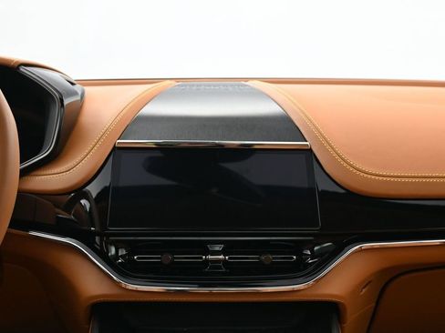 Used 2025 Aston Martin DBX 707 AWD/4WD image 11