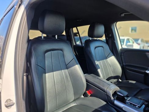 Used 2022 Mercedes-Benz GLB 250 image 11