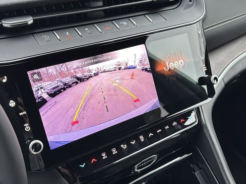 New 2026 Jeep Grand Cherokee L Limited image 30