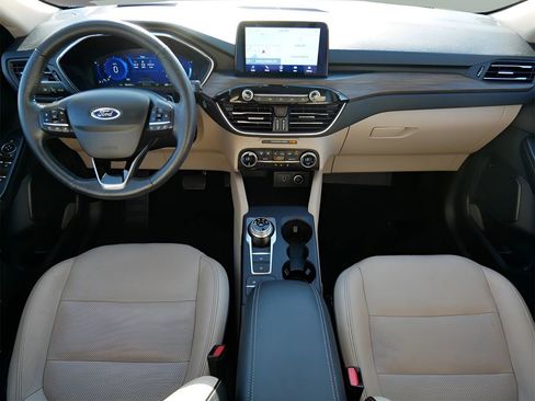 Used 2020 Ford Escape Titanium image 14