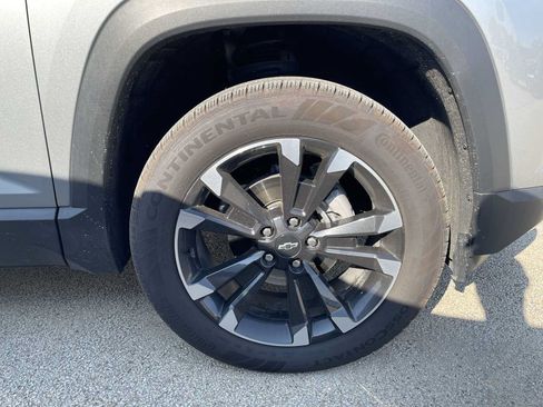 Used 2025 Chevrolet Equinox RS w/ Safety and Technology Package FWD image 33