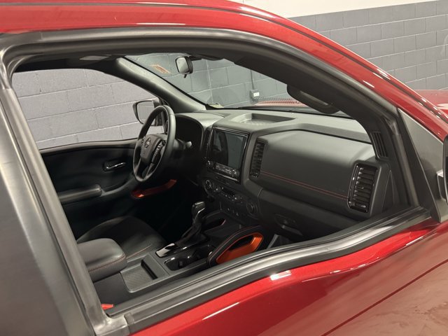 Used 2023 Nissan Frontier PRO-4X w/ Technology Package AWD/4WD image 15