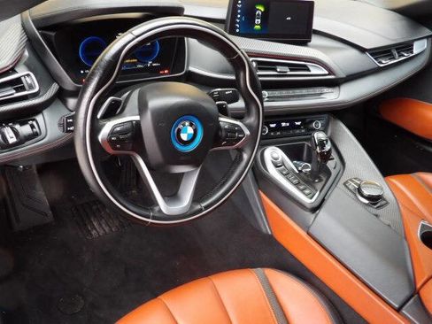 Used 2019 BMW i8 Roadster image 40