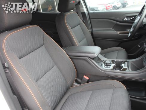 Used 2023 GMC Acadia AT4 AWD/4WD image 30