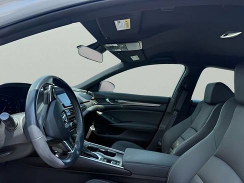 Used 2022 Honda Accord Sport image 9