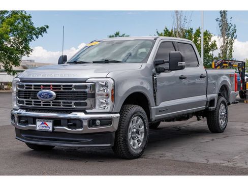 Used 2024 Ford F350 XLT w/ FX4 Off-Road Package AWD/4WD image 7