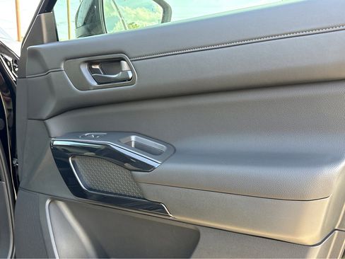 New 2026 Nissan Pathfinder SV image 12