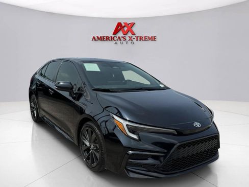 Used 2023 Toyota Corolla SE w/ SE Premium Package FWD image 8
