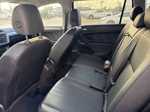 Used 2024 Volkswagen Tiguan SE image 14