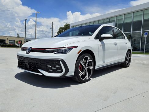 New 2025 Volkswagen GTI SE image 3