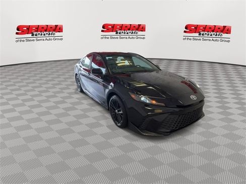 New 2026 Toyota Camry SE image 7