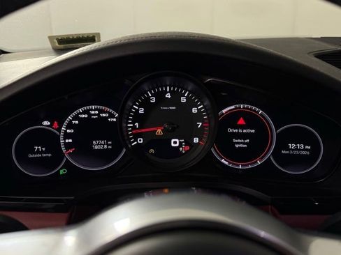 Used 2022 Porsche Cayenne image 23