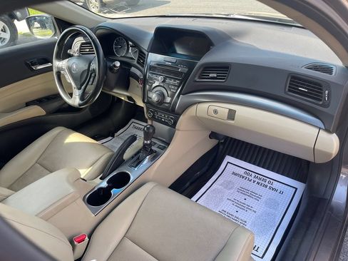 Used 2013 Acura ILX w/ Technology Package FWD image 18