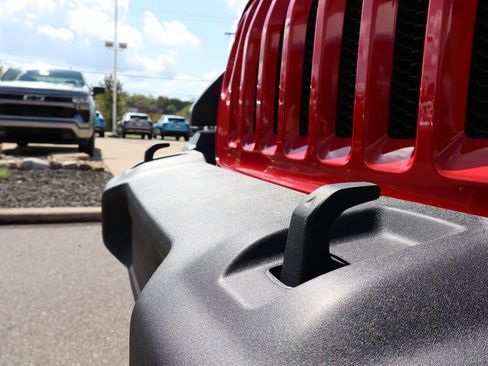 Used 2022 Jeep Wrangler Unlimited Sport image 8