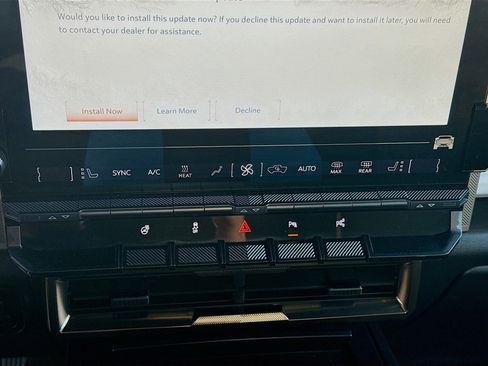 Used 2024 GMC Hummer EV 3X image 15