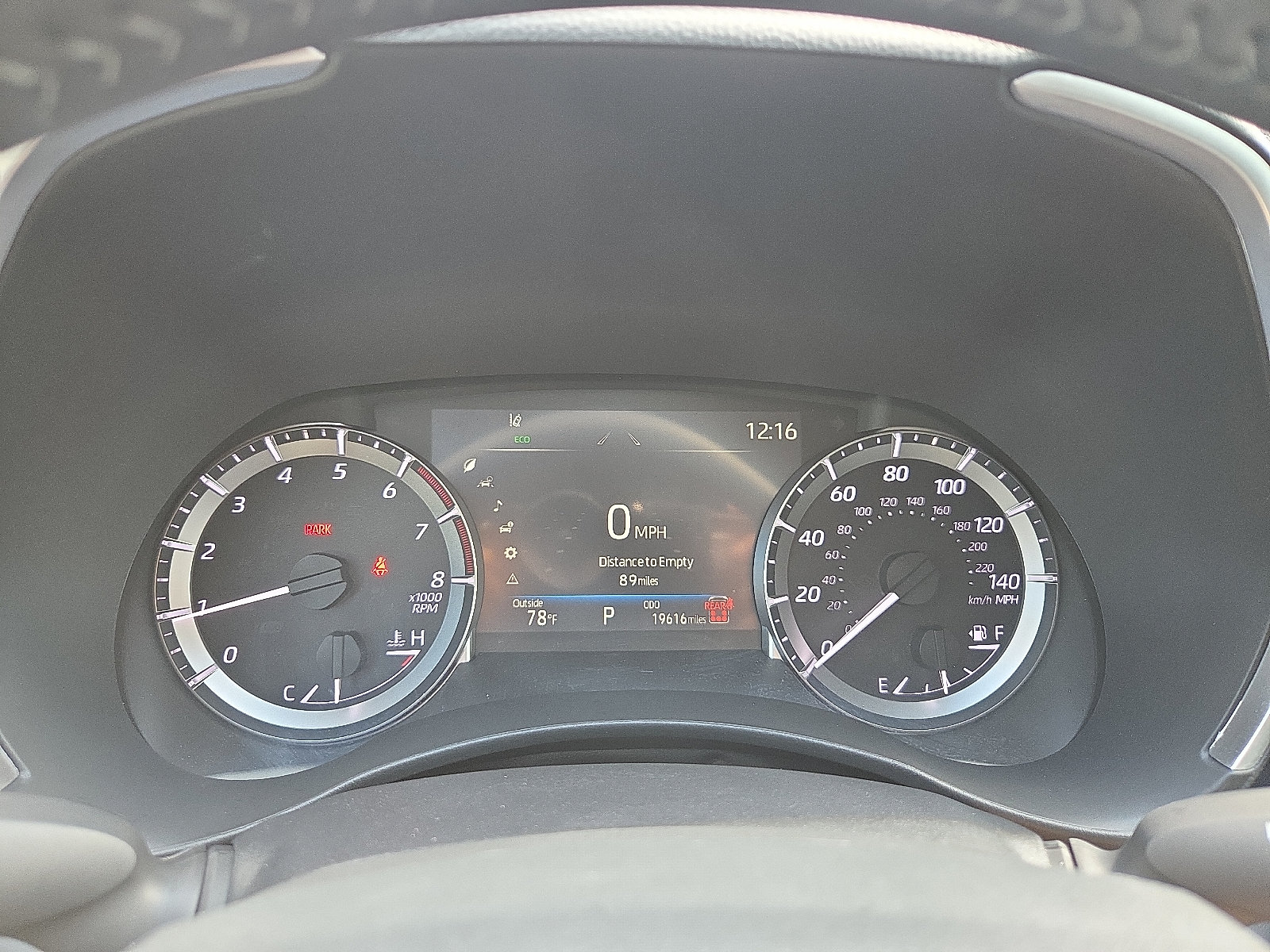 Used 2024 Toyota Highlander XLE AWD/4WD image 23