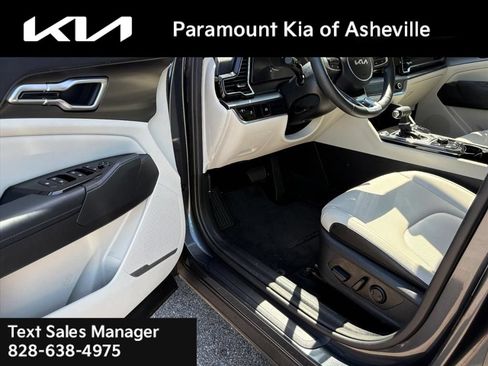 Certified 2023 Kia Sportage EX AWD/4WD image 16