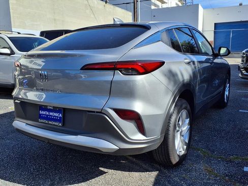 Used 2024 Buick Envista Preferred image 9