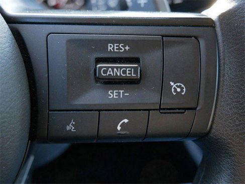 Used 2021 Nissan Rogue S image 27