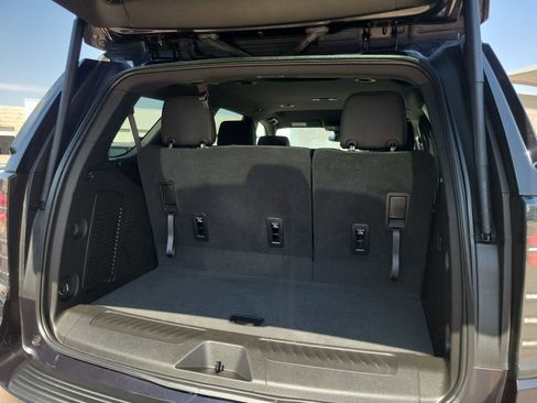Used 2025 Chevrolet Tahoe LT RWD image 23