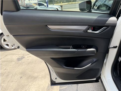 Used 2018 MAZDA CX-5 Touring FWD image 21
