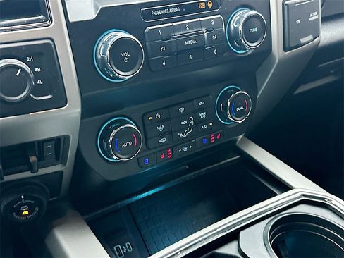 Used 2021 Ford F250 Lariat w/ Lariat Ultimate Package image 14