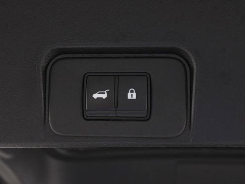 Certified 2025 Nissan Rogue SV image 19