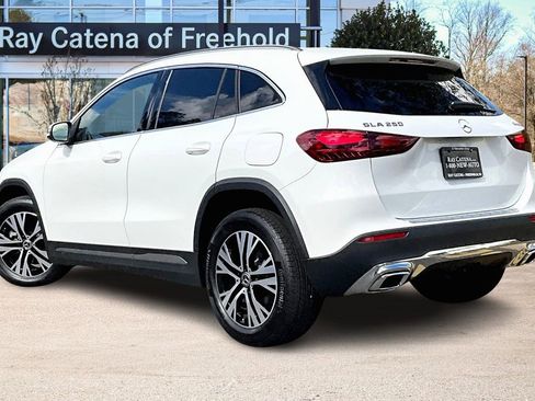 Used 2025 Mercedes-Benz GLA 250 4MATIC image 12