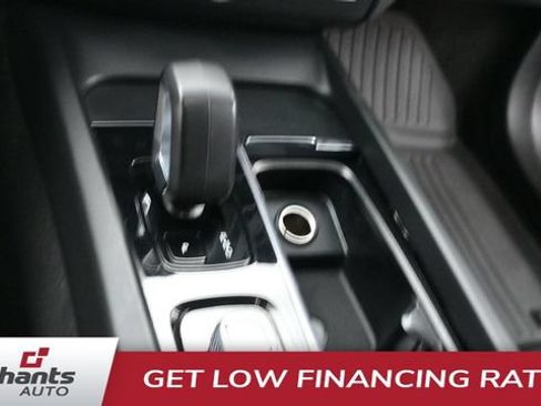 Used 2023 Volvo XC60 B5 Core AWD/4WD image 19