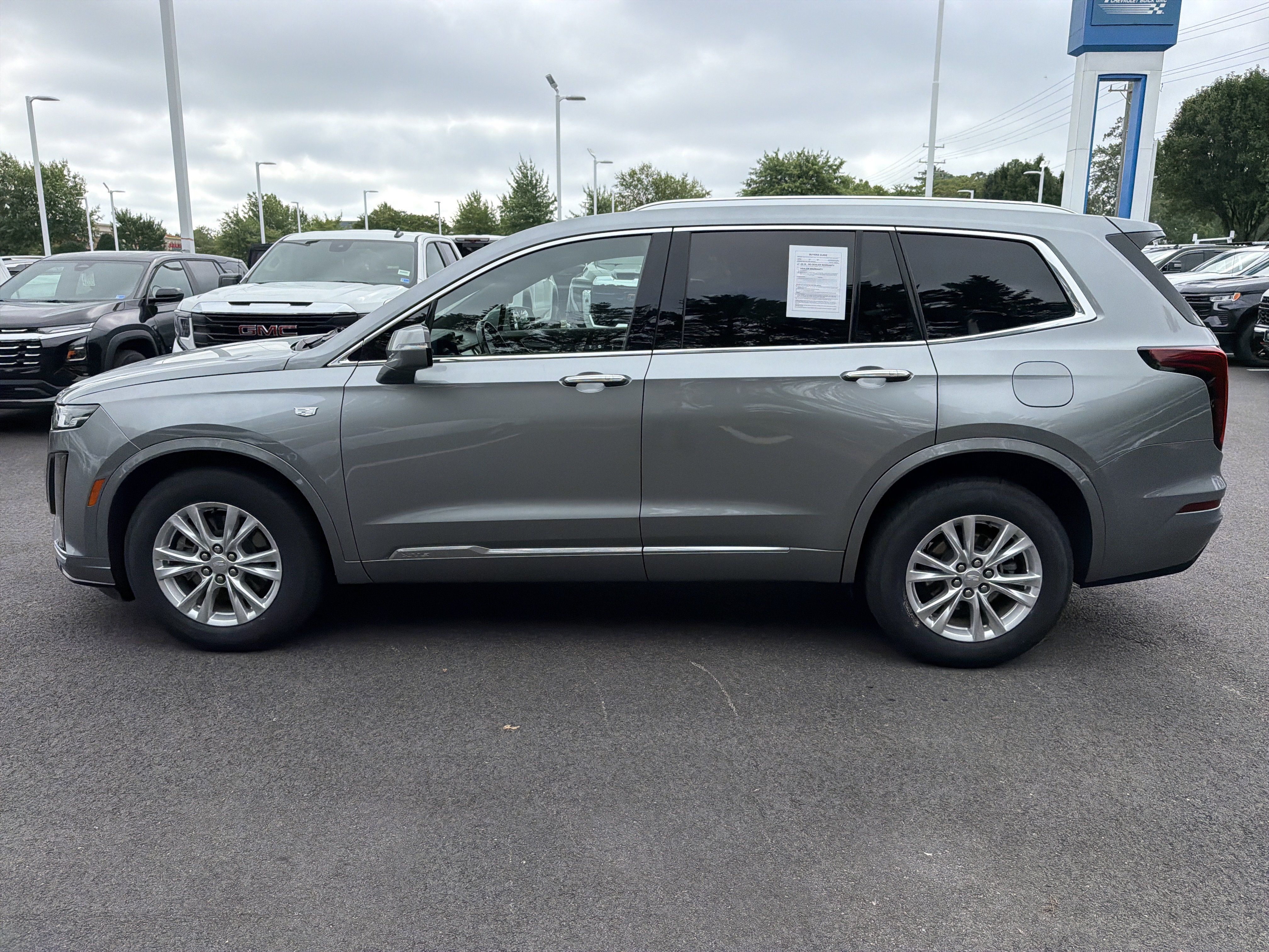 Used 2023 Cadillac XT6 Luxury AWD/4WD image 8