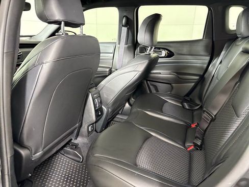 New 2026 Jeep Compass Latitude w/ Sun and Sound Group AWD/4WD image 40