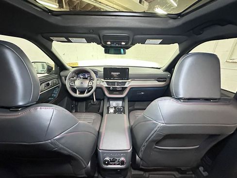 New 2026 Ford Explorer ST-Line w/ ST-Line Street Pack image 26