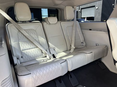 Used 2018 Lincoln Navigator L Black Label w/ Cargo Package AWD/4WD image 24
