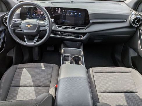Used 2025 Chevrolet Equinox LT FWD image 27