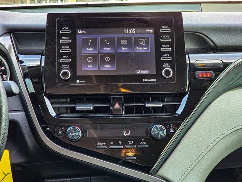 Used 2024 Toyota Camry LE image 17