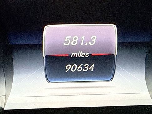 Used 2018 Mercedes-Benz E 300 w/ Premium 1 Package image 40