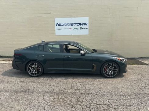 Used 2023 Kia Stinger GT2 AWD/4WD image 2