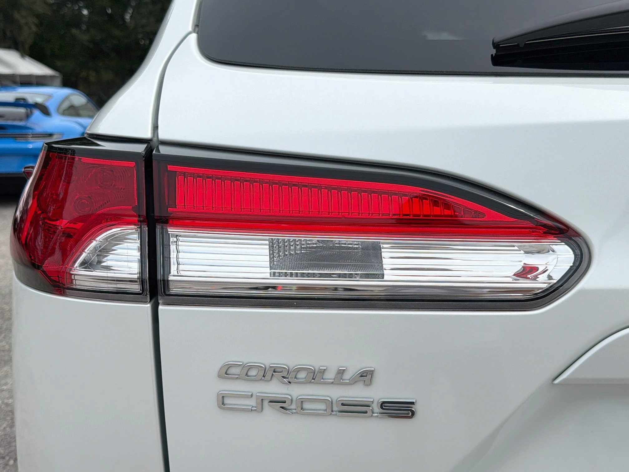 Used 2025 Toyota Corolla Cross LE FWD image 10