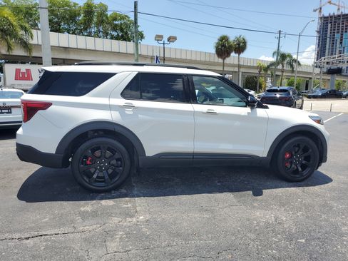 Used 2022 Ford Explorer ST w/ Equipment Group 401A AWD/4WD image 6