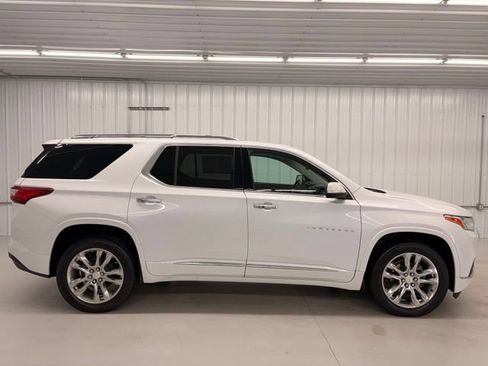 Used 2021 Chevrolet Traverse High Country AWD/4WD image 6