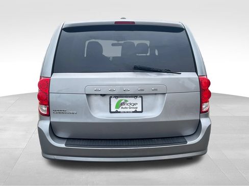 Used 2018 Dodge Grand Caravan SE FWD image 6