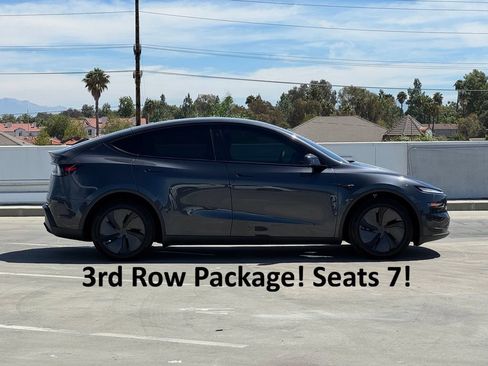 Used 2026 Tesla Model Y Long Range AWD/4WD image 34