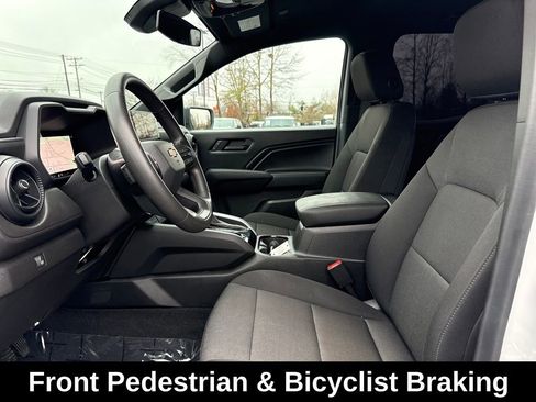 Used 2025 Chevrolet Colorado W/T image 11