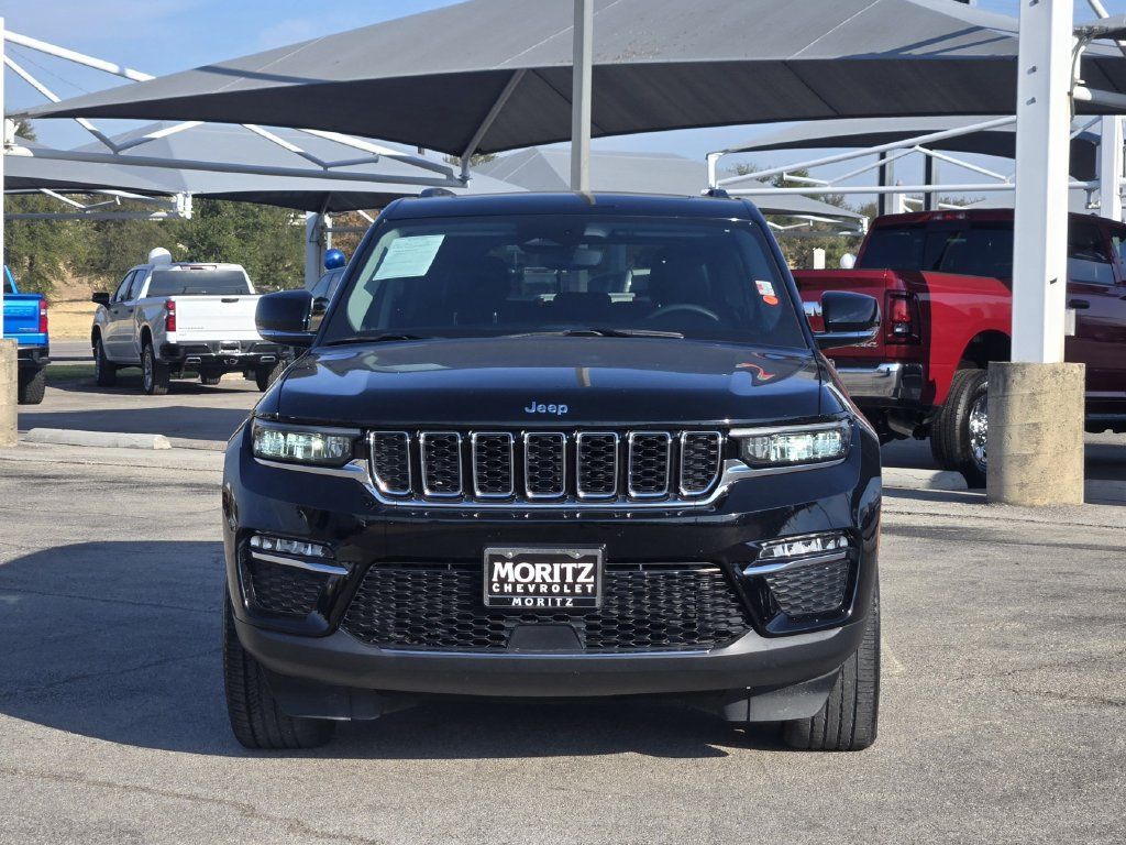 Used 2023 Jeep Grand Cherokee 4WD 4xe image 2