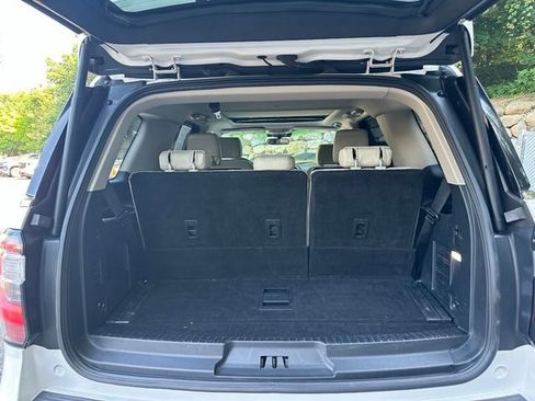 Used 2019 Ford Expedition Platinum AWD/4WD image 24