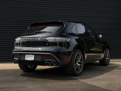 Certified 2026 Porsche Macan AWD/4WD image 13