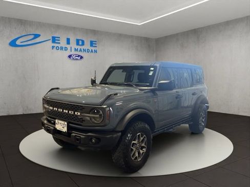 Used 2023 Ford Bronco Badlands AWD/4WD image 5
