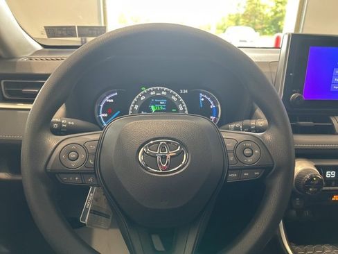 New 2025 Toyota RAV4 XLE image 9
