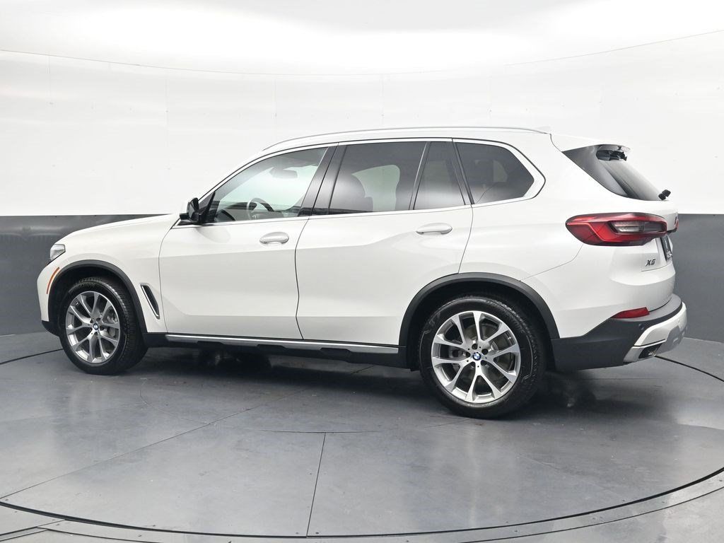 Used 2019 BMW X5 xDrive40i w/ Convenience Package AWD/4WD image 6