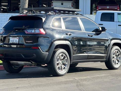 Used 2022 Jeep Cherokee Trailhawk w/ Technology Group B image 4